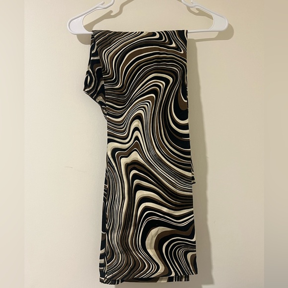 Beautiful brown swirl pants 🤎 - Picture 6 of 10